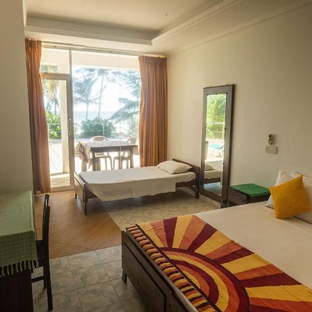 Amaya Beach Hotel Dikwella Екстериор снимка