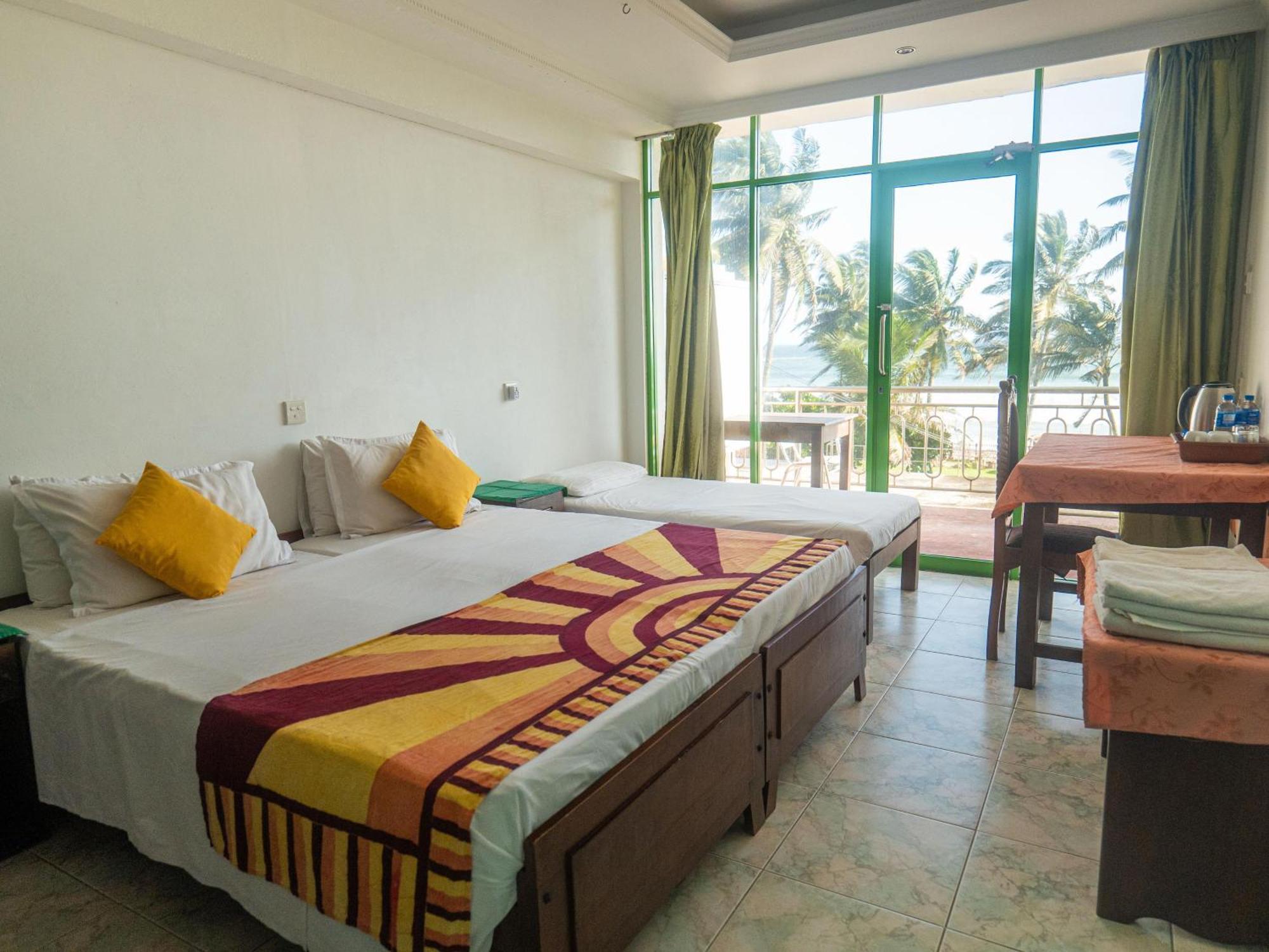 Amaya Beach Hotel Dikwella Екстериор снимка